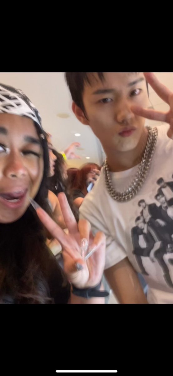 Erica10boss's tweet photo. happy 21st birthday to the loml. we are only 30 days aparttt. Youโre extremely talented and a hard working person. thank you for being my main source of happiness ๐ฅน๐ค . I miss uu everyday :(. I canโt wait to reunite soon! #INTAK #INTAKDAY #P1Harmony https://t.co/sZuPhLyQzc