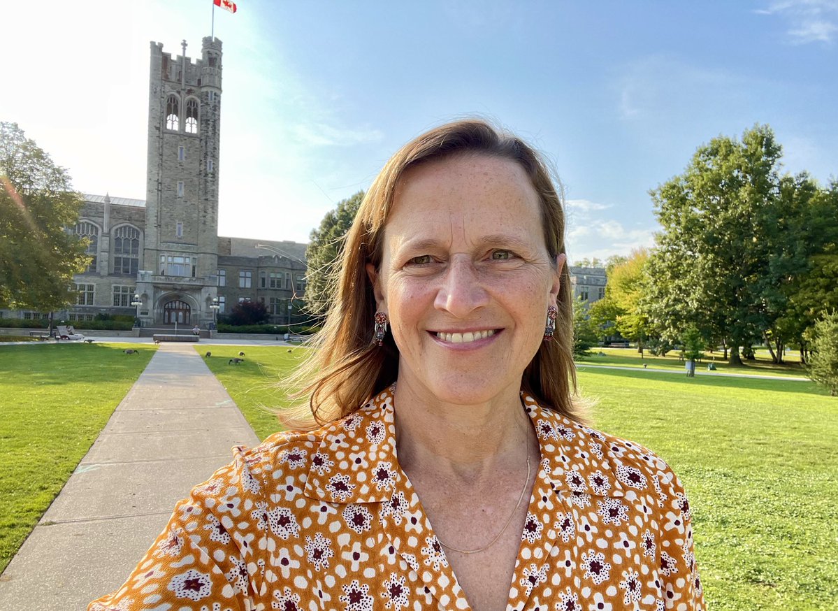 Walking home on the last day of my first year ⁦<a href="/VPRWesternU/">Western Research</a>⁩. Grateful for my stellar team, inspiring colleagues, and for the challenge. Onward!