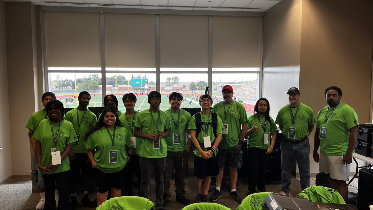 Here <a href="/AliefISD/">Alief ISD</a> with our CTE sports media team excited to work the big board tonight.<a href="/Alief_Athletics/">Alief ISD Athletics</a> <a href="/AliefCTE/">AliefCTE</a>