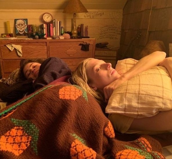 hunter schafer gallery. tweet media
