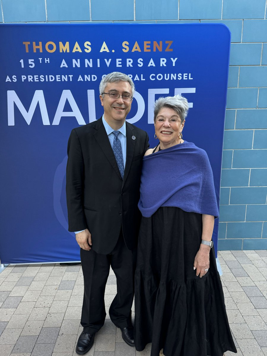 I was happy to be able to join in the celebration of Tom Saenz' 15 years at MALDEF as president and general counsel. 15 years of using the law to advance just policies.