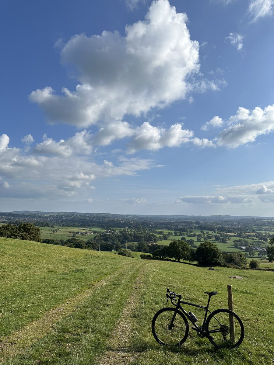 Afternoon spin up and around Gun Hill 🚴‍♂️☀️