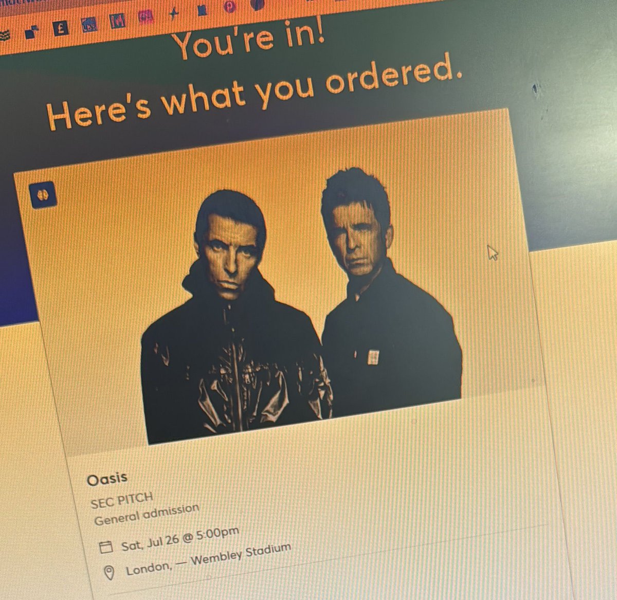 drchrisrobus's tweet image. My boy @skillfulperson coming through with the Midas touch. Absolutely lost for words, can’t believe this is happening.