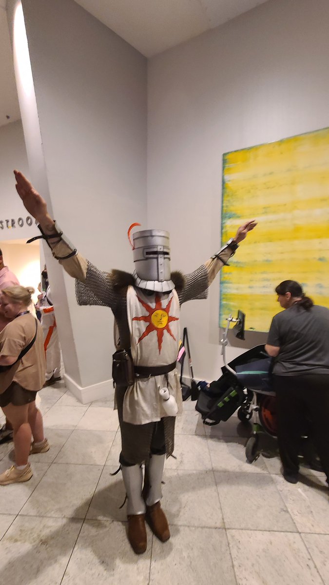 TsuboiKlein's tweet image. I found Solaire!