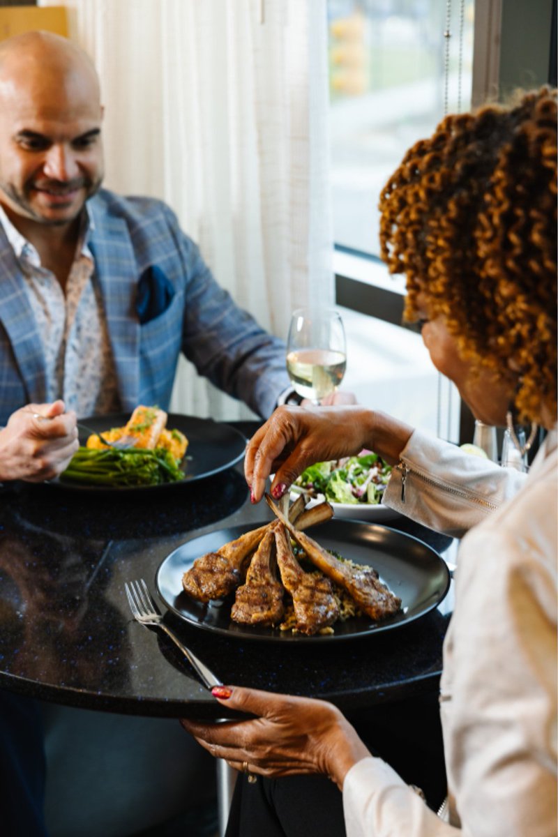 Indulge in our mouthwatering Lamb Lollipops from Overlook Restaurant in Raleigh. Savour the flavors of tender lamb, wild rice, and pan-fried Brussels sprouts. #Overlookrestaurant

10thandterrace.com/overlook/

#raleigh #raleighnc #downtownraleigh #visitraleigh #raleighbar