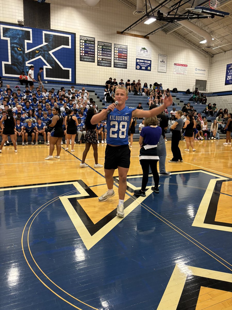 WKHSWolves's tweet photo. Let’s go Wolves! 🐺
#WoTown https://t.co/Kwm3yTYp69