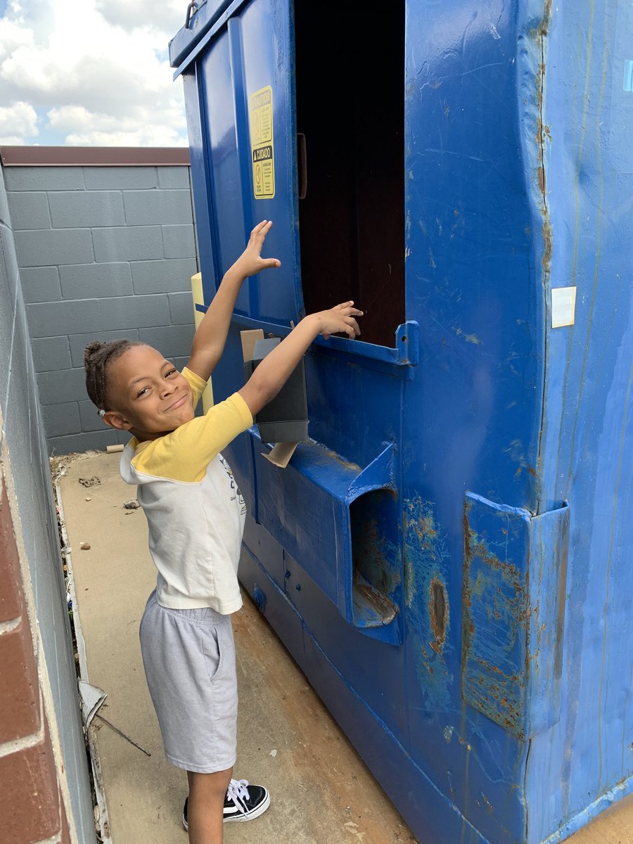 Recycling Friday. #rjlyear11 #NoPlaceLikeLee