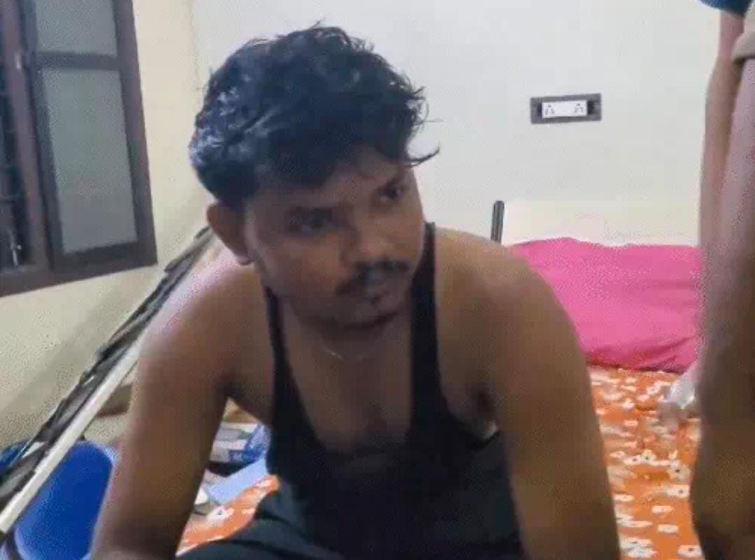 Raja_8476's tweet photo. In Andhra Pradesh,someone put a hidden camera in a girls hostel bathroom and made 300 secret videos.

As expected waiting for headlines in news Channel and Sanghis twitter trend,but Sanghis can't do because culprit is Hindu and also BJP Alliance state.

What happens if the culprit is non Hindu and non BJP states ?
#HiddenCamera