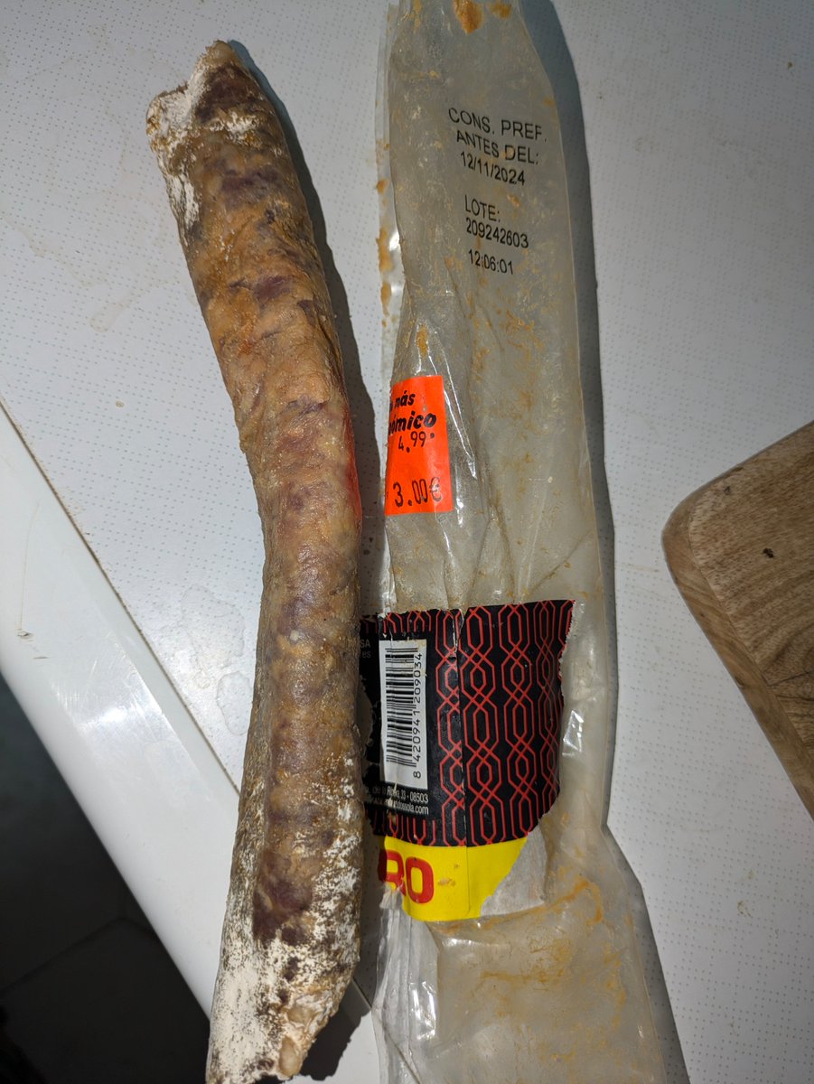 BeaCarbonell's tweet photo. @Aldi_es Seguro que voy al Mercadona y a vosotros ya Nunca más!!! Esto es asqueroso e #ilegal mi marido ni se dió cuenta pero si es por mi parte voy y os denuncio @consumidores exijo explicaciones qué asco! Podrido y todo 😭 https://t.co/Wlsum6kRIX