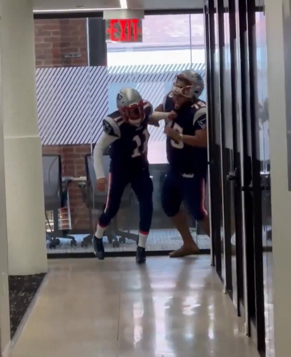 zardubs's tweet photo. trying to choose my profile pic for the office fantasy football league https://t.co/gaiJndPI4t