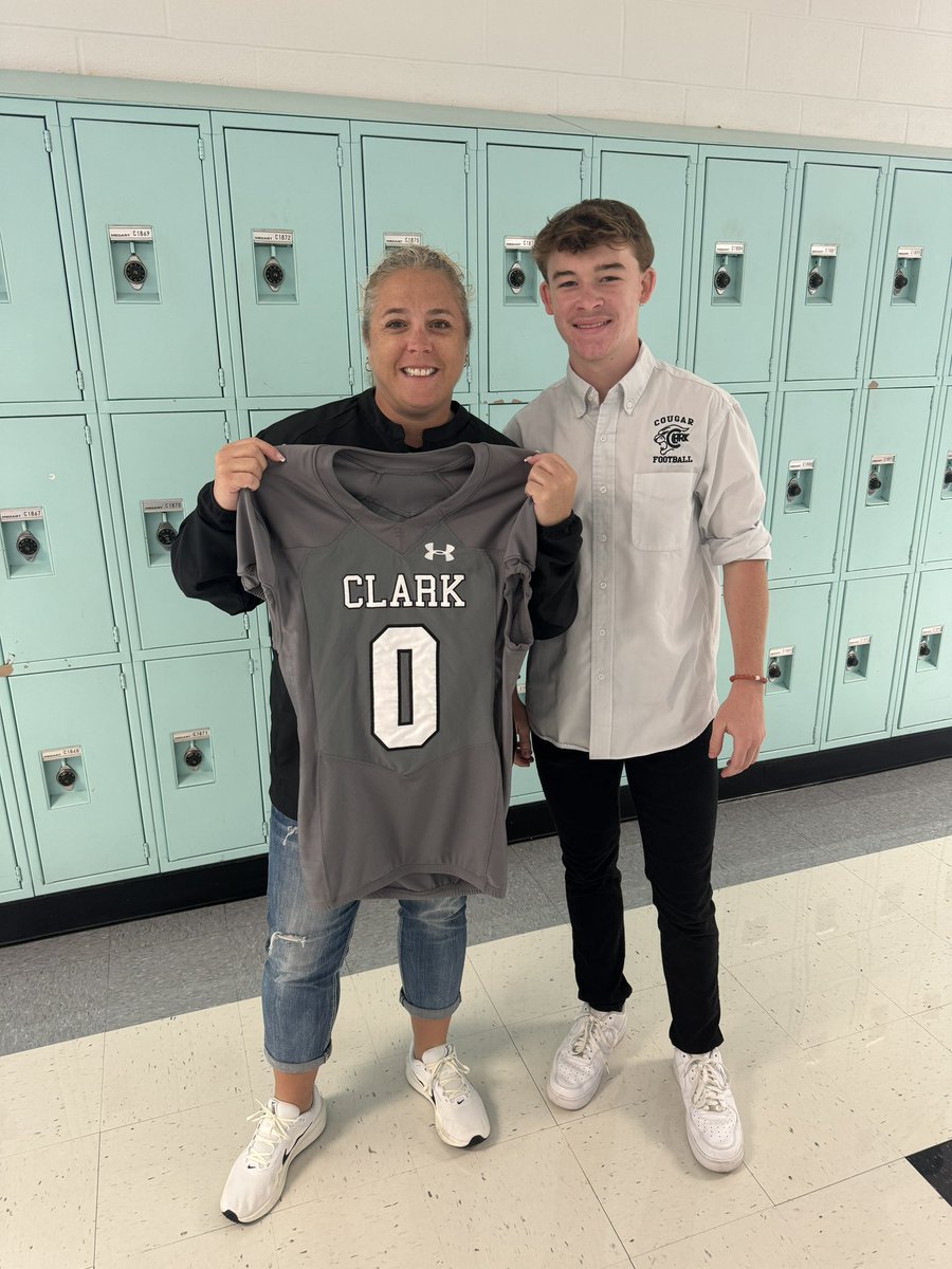 Becca Halliburton tweet media