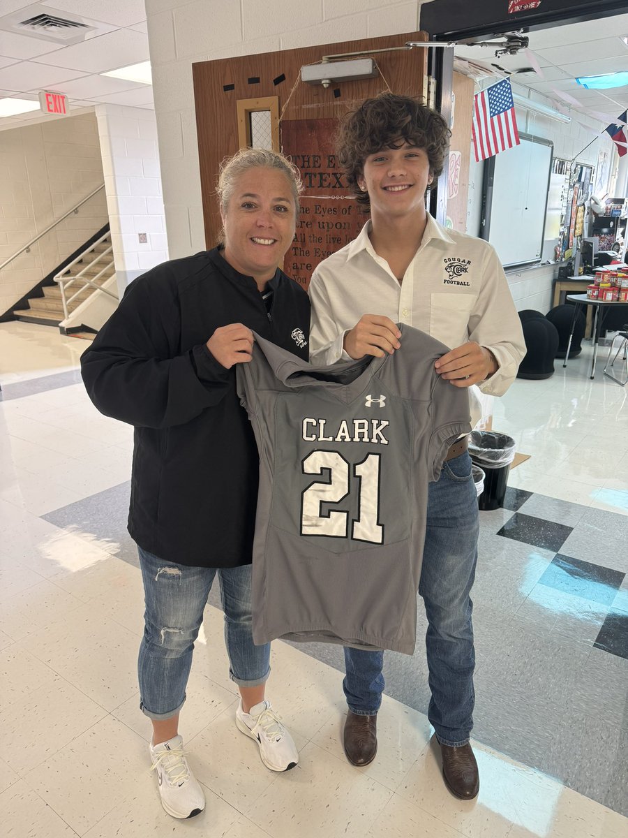 Becca Halliburton tweet media