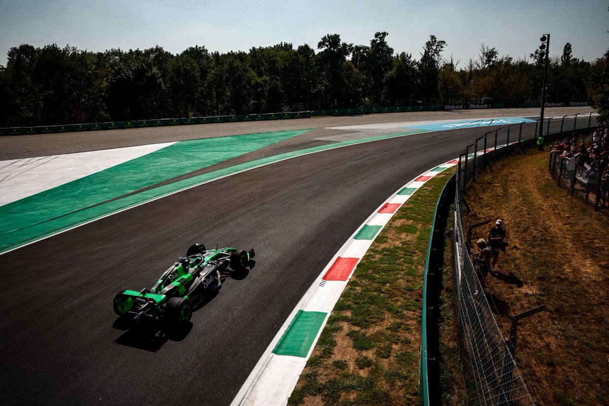 ValtteriBottas's tweet photo. Friday in Italy 🤌

Read about the positive practice day: https://t.co/8E8PDa0QfY

#VB77 #F1 #ItalianGP https://t.co/dbwVw3d0rd