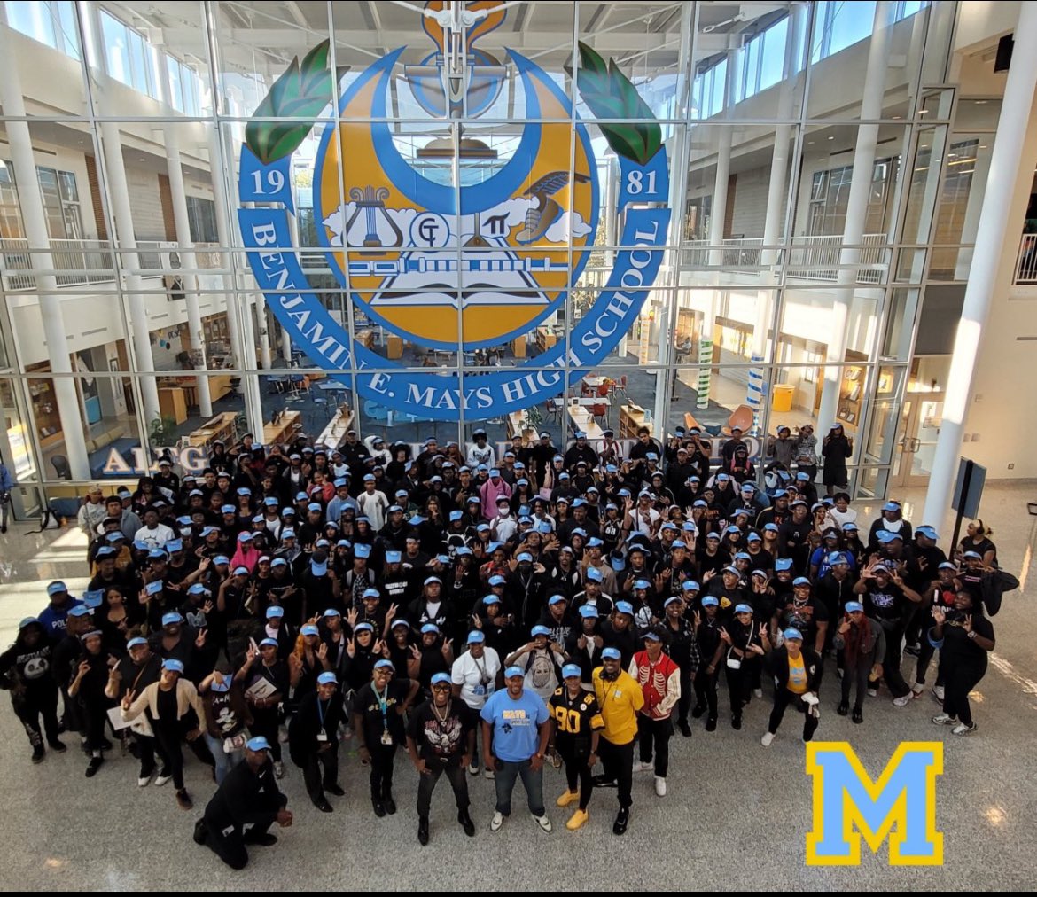 APS Mays Raiders (@apsmaysraiders) on Twitter photo It was a “Black Out” on the Senior hallway today!!! Class of 2025 is ready for their last year on “The Hill”! 🩵💛👨🏾🎓👩🏽🎓 <a href="/BEMaysPRIDE/">Dr. Ramon Garner</a> <a href="/MsReedtheAP/">Mrs. Valerie Reed-Taylor</a> <a href="/apsupdate/">ATL Public Schools</a> It was a “Black Out” on the Senior hallway today!!! Class of 2025 is ready for their last year on “The Hill”! 🩵💛👨🏾🎓👩🏽🎓 <a href="/BEMaysPRIDE/">Dr. Ramon Garner</a> <a href="/MsReedtheAP/">Mrs. Valerie Reed-Taylor</a> <a href="/apsupdate/">ATL Public Schools</a>