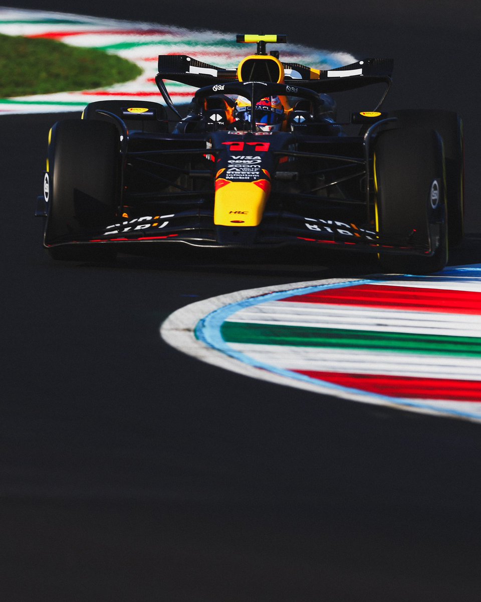 SChecoPerez's tweet photo. It’s gonna be long night to find the performance for tomorrow! 

¡Será una noche larga para encontrar el rendimiento para mañana! 

#SP11 https://t.co/9XPTKCLmK0