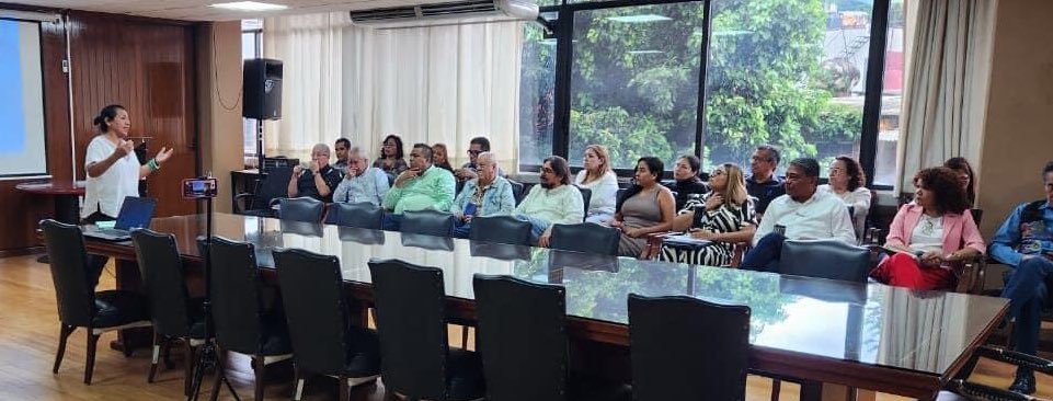 Un agradecimiento a mi gran amiga  Samanta Arellanes Balderas, por compartir sus experiencias y conocimiento en el taller “ El Paradigma de la Diversidad Sexual”, impartido al Magisterio del Estado de Morelos.

Cerrando con trabajo, haciendo lo que más me gusta y apasiona❤️❤️❤️