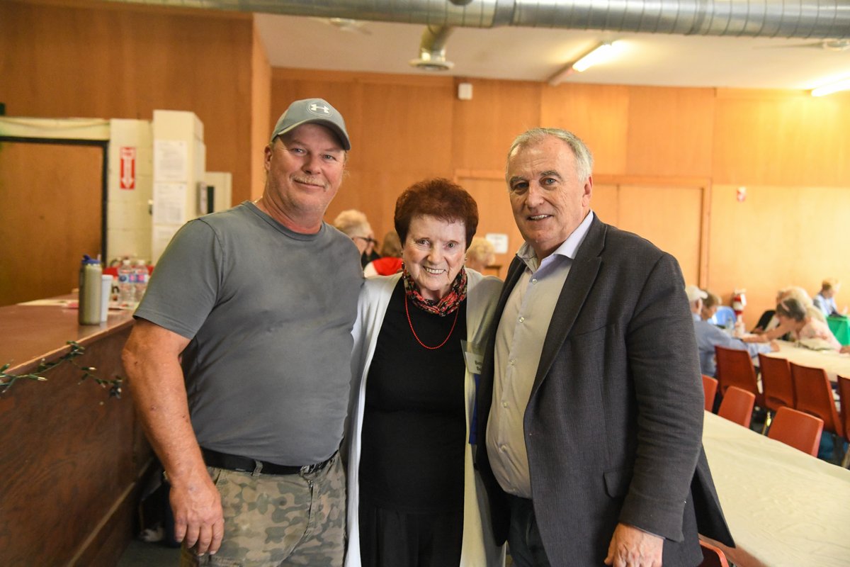 Neil Ellis tweet media