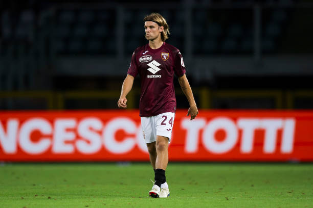 Borna Sosa in zijn basisdebuut voor Torino:
62 min 
0 (5) succesvolle voorzetten
0 (1) succesvolle dribbels
3 (5) gewonnen duels
6.9 beoordeling