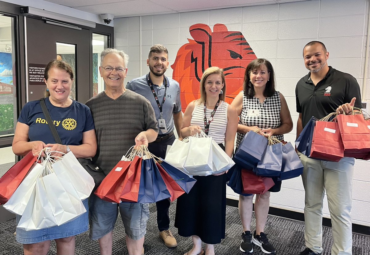 A heartfelt thank you to our Barrington Rotary partners who have partnered with our school community for seventeen years! Our staff thoroughly enjoyed the sweet treats in the welcome back bags! 🤍
