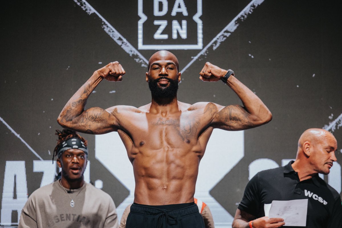 aireyys's tweet photo. Calm before the ⛈️
https://t.co/fVjvMNylSl
#prodebut #boxing #misfitsboxing #august31 #MachineMike https://t.co/c2aE2zqakX
