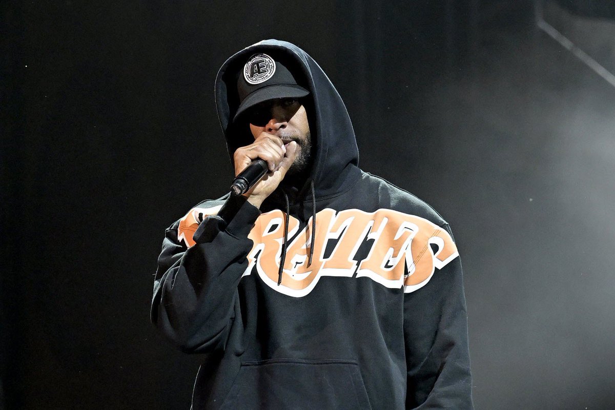 RapFrActus's tweet image. BOOBA propose un duel à DAMSO sur un SON en FEATURING

🗣️ « Accepte le duel sur un son je t’éteins  »

Qui gagnerait le duel selon vous actuellement ? 👀