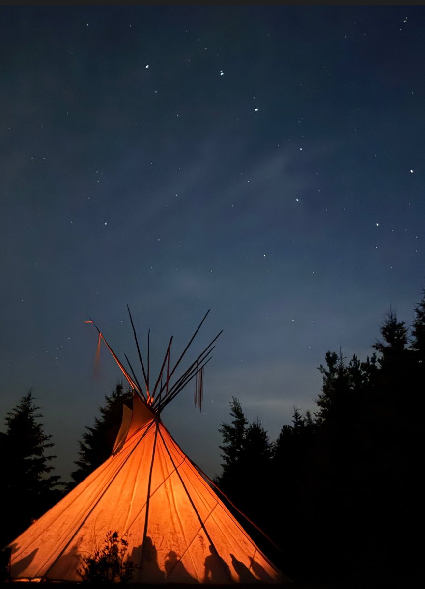 Just wanted to share a beautiful moment captured during one of our ceremonies dedicated to making it safe for two spirit, trans, and queer youth relations and their families ❤️ This is another branch of “medicine” I practice not in a typical “clinical setting.”