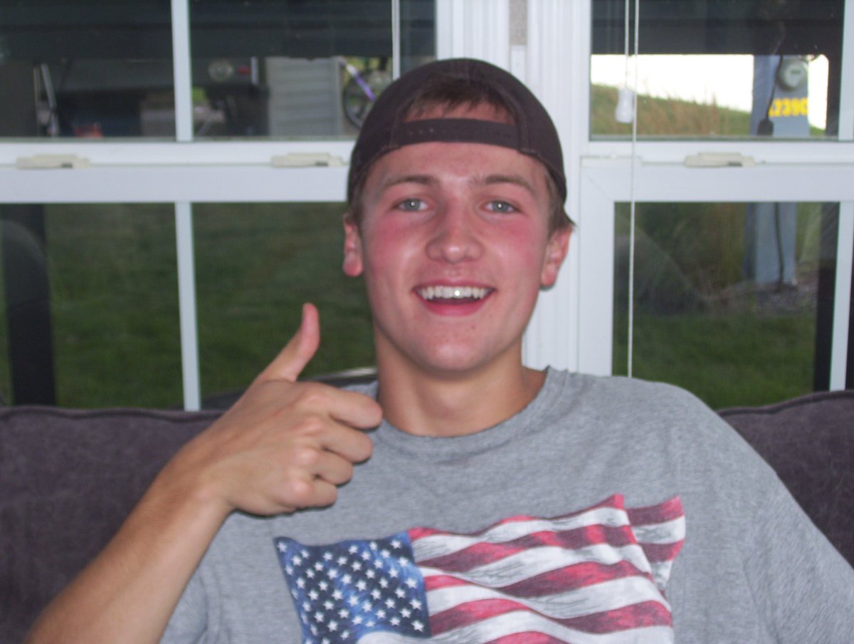 Grayson appreciation post! What a good looking young man he is🥰 girls get at him while you can