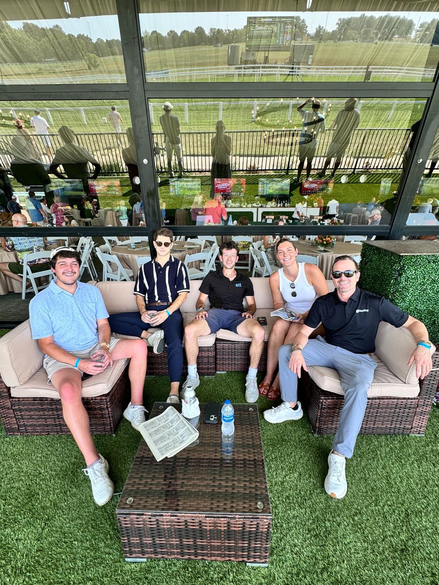 RedTagDigital's tweet image. Thanks to our friends at Kentucky Downs for the hospitality! Our team had a blast! 🐎