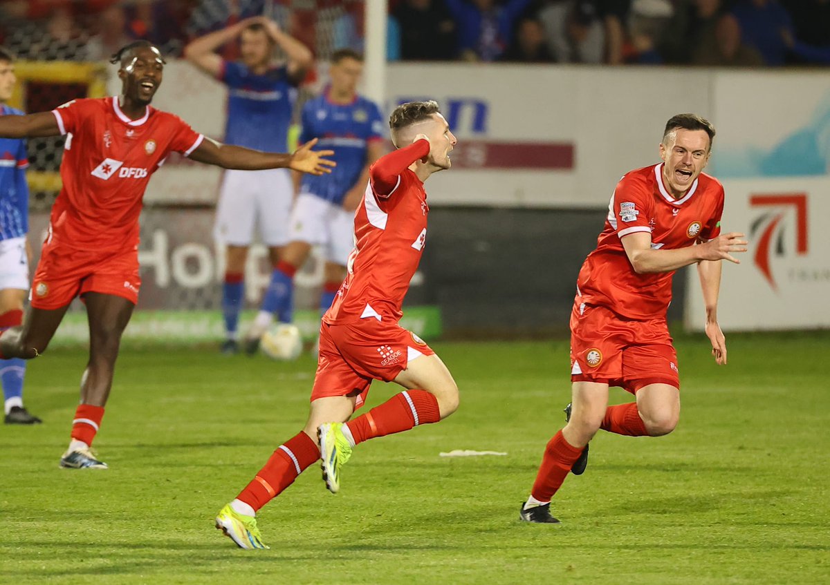 Portadownfc's tweet photo. Scenes 👀 https://t.co/tXrBXAgqBz