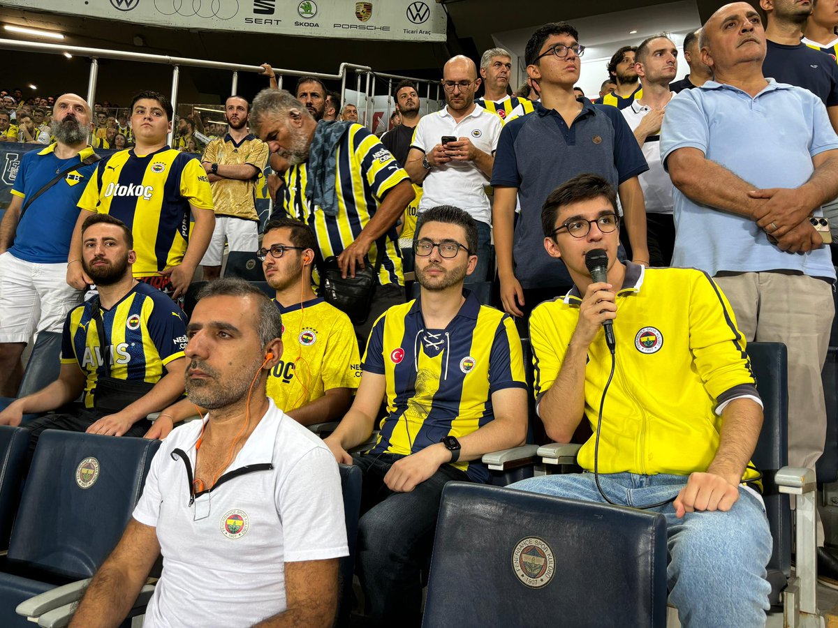 #ÜnifebCares projeleri kapsamında yürüttüğümüz "Görmezden Gelme" projesini Fenerbahçe - C. Alanyaspor maçında gerçekleştirdik.