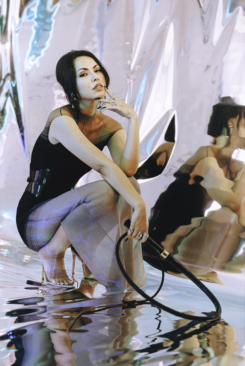 Mistress Iris tweet media