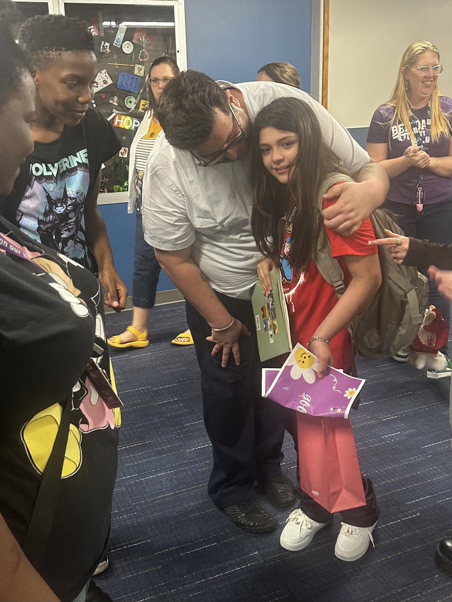 Ms. Kirkham 🤷🏼♀️ (@sanders_sw) on Twitter photo Lots of cheers and tears today as we said goodbye and good luck to our friend Yvanna, as she transitions to her home school! <a href="/SandersSELF/">Sanders SELF</a> <a href="/mr_worden/">Trenton</a> <a href="/AugustineSarahE/">Sarah Augustine</a> <a href="/kersh_wayne/">KershWayne</a> <a href="/popcheffproud/">Jaymie Popcheff</a> Lots of cheers and tears today as we said goodbye and good luck to our friend Yvanna, as she transitions to her home school! <a href="/SandersSELF/">Sanders SELF</a> <a href="/mr_worden/">Trenton</a> <a href="/AugustineSarahE/">Sarah Augustine</a> <a href="/kersh_wayne/">KershWayne</a> <a href="/popcheffproud/">Jaymie Popcheff</a>