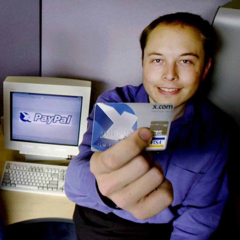 chula
derrubada
cara de carranca 
cu de mochila 
cachorra imunda
goza
safada
guenza 
bandida
desclassificada
viadinho derrubado do cu de apito
viado fulero
bichinha quá quá quá 
pao com ovo dum cacete 
viado sem escrupulo