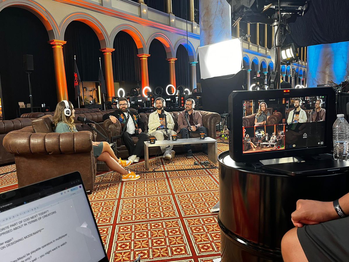 MrDalekJD's tweet image. SURPRISE! I ended up being the VERY FIRST guest on the official @CallofDuty #CODPod talking ZOMBIES with @perditionforest! 🧟