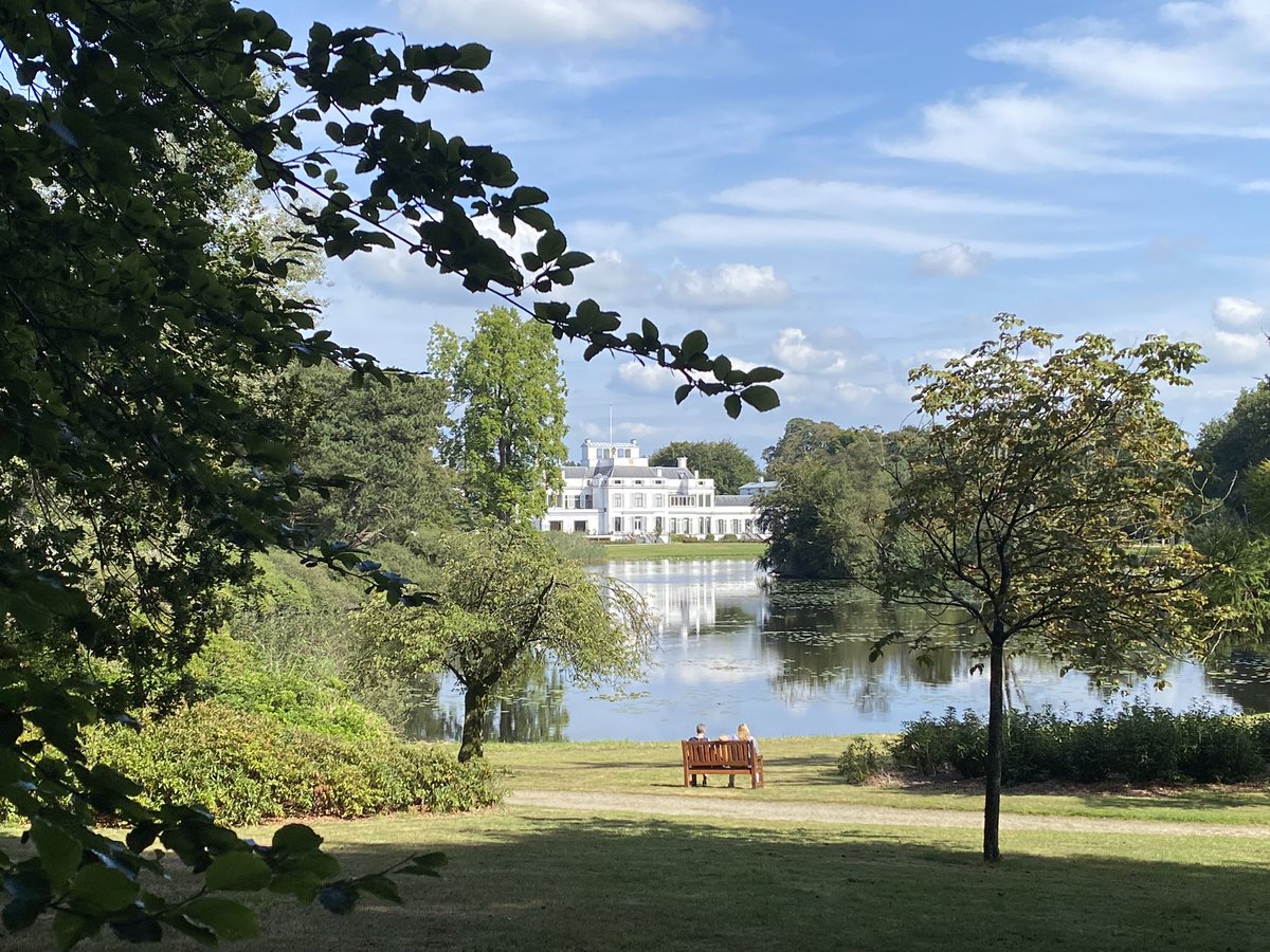 Wandelde vandaag door de tuin bij paleis Soestdijk