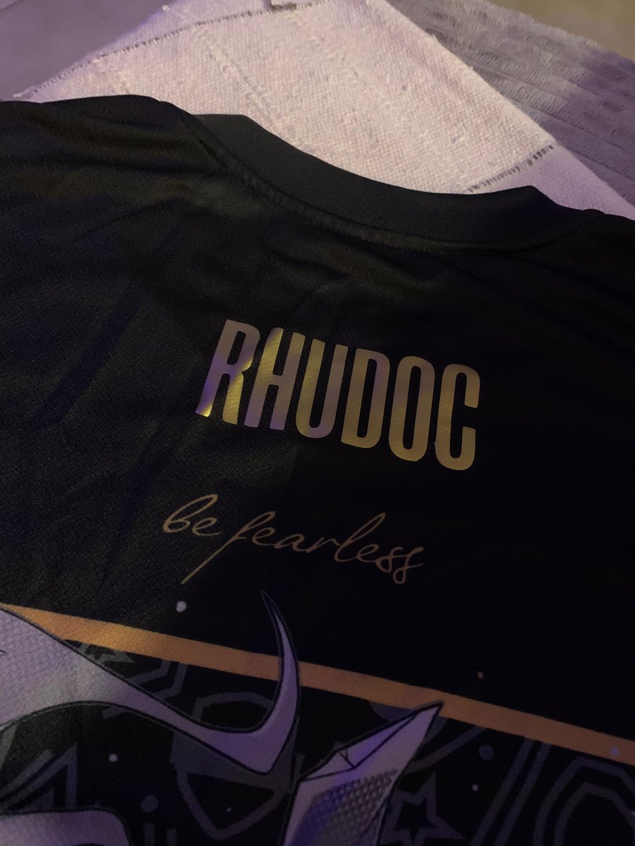 Somos eternos.

Chegou aqui em casa esse presentão do <a href="/hyagoo_c/">Hyago Silva</a> e essa camisa é a prova do quão foda é a comunidade da <a href="/INTZ/">INTZ</a>. São dez anos de história que nunca serão apagados ou esquecidos.

Celebrar o passado e olhar pro futuro. Dias melhores virão. Nossa glória é eterna.🚀