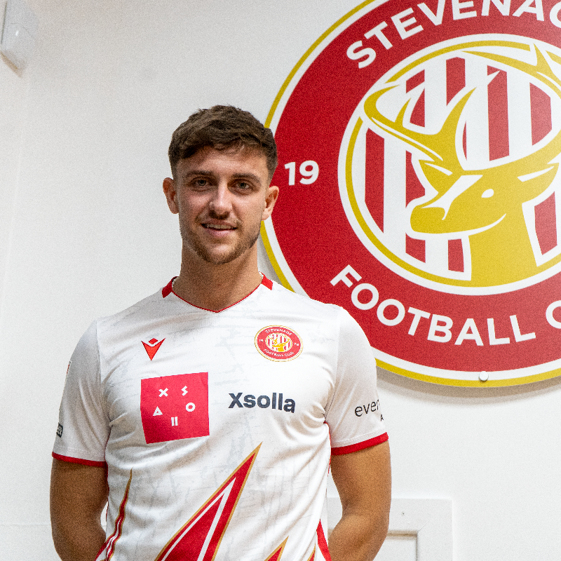 StevenageFC's tweet photo. Welcome to #StevenageFC, Jake Young! ✍️