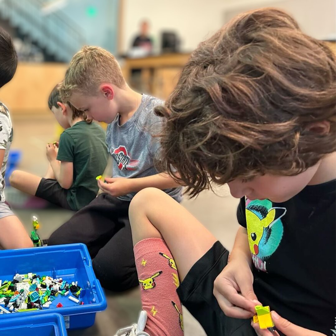 EFKCorp's tweet image. Little hands, big ideas. Engineering starts here.

#EngineeringForKids #EFK