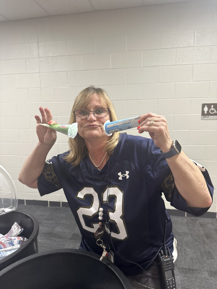 Kendra Parker (@kparkercfisd) on Twitter photo Absolutely love this tradition at Sprague! Back to School Ice cream Friday for our amazing teachers and staff! ๐งก๐ #spragueway <a href="/SpragueCubs/">SpragueCUBS</a> Absolutely love this tradition at Sprague! Back to School Ice cream Friday for our amazing teachers and staff! ๐งก๐ #spragueway <a href="/SpragueCubs/">SpragueCUBS</a>