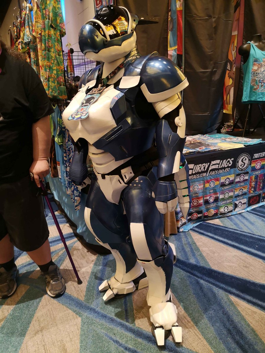 tersondarkstone's tweet photo. #Megaplex2024 
My new synth suit.
As the Maker of the synths @VaderSan https://t.co/4DHUmRyRWp