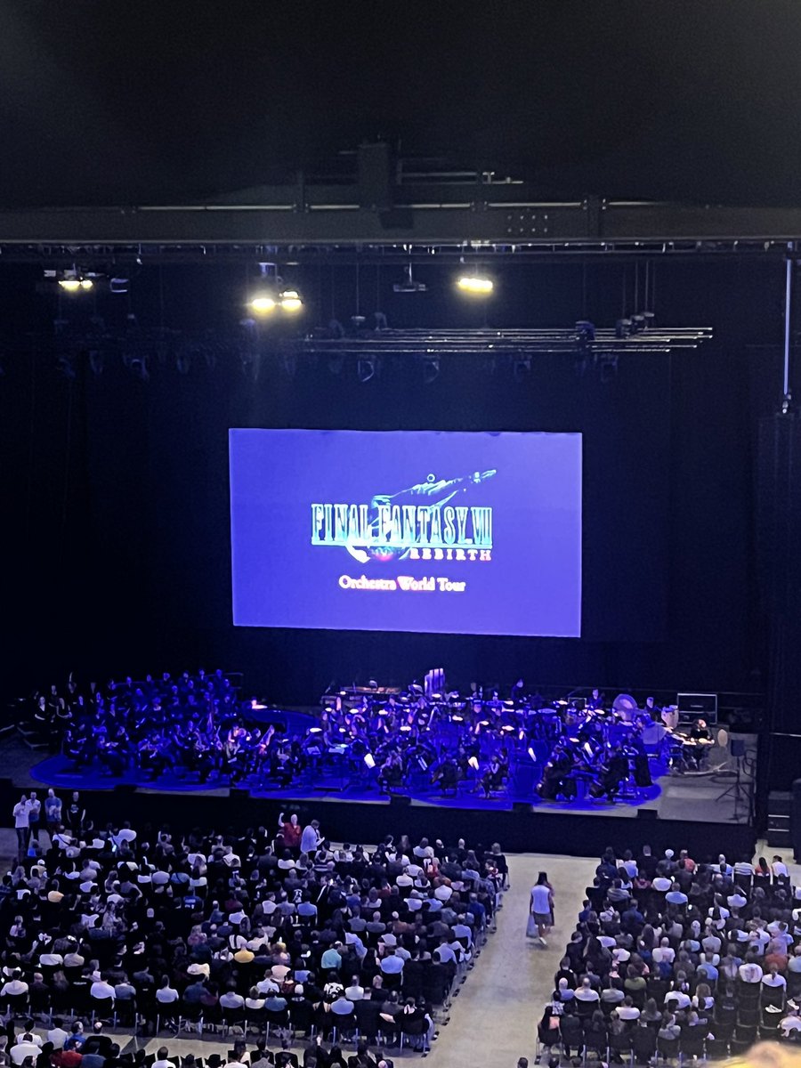 Final Fantasy VII Rebirth World Tour in Rotterdam. Check✅ Zo genoten, wat heeft Final Fantasy toch prachtige muziek!