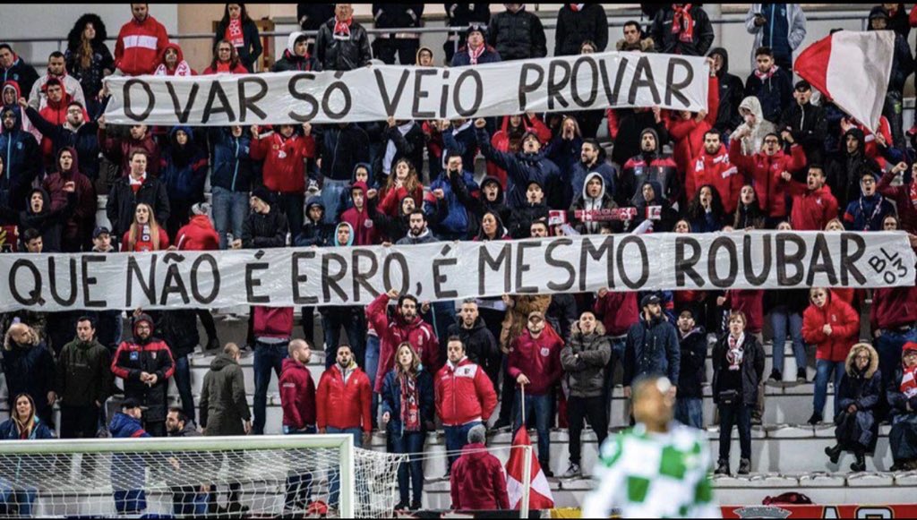 Jorge__mv's tweet image. Esta foto com cada dia que passa define perfeitamente o futebol Português