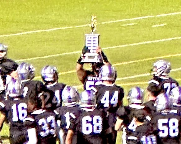 Coach_Kemm's tweet photo. Final for #TheOldThorntonCup #SKYNIGHTLIGHTS with the W over Thornton 29-12. #copreps https://t.co/Iv9r0hUIAj
