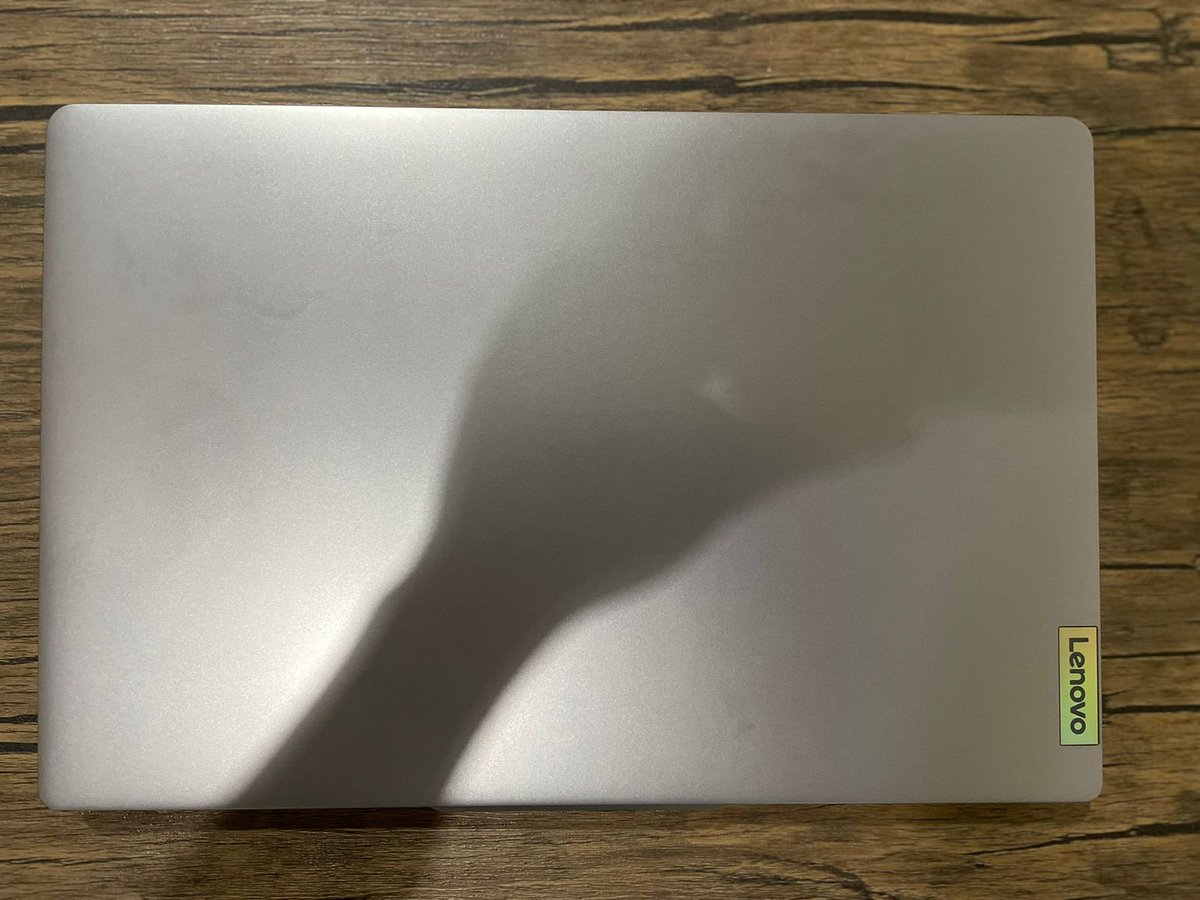 didepancangkir's tweet photo. Sesuai nama, SLIM berarti device hitungan termasuk tipis di kelas nya. Material body yang digunakan pakai polikarbonat dengan procie yang udah pakai procie H series. Tergolong masih enak buat daily activity 

Ideapad Slim 3 14IAH8
idr. 8.500K

https://t.co/XwU8tZT1aM
#TipJul https://t.co/08kUYVhz0J