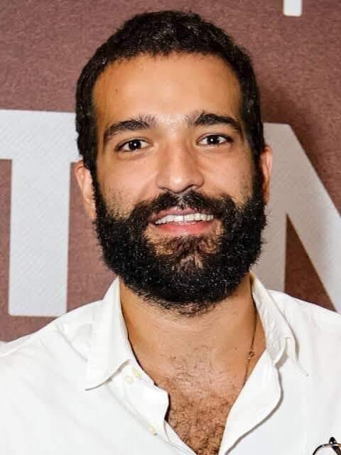 MeluxaSilva's tweet photo. #Renascer 
De 0 a 10, qual sua nota para interpretação de Humberto Carrão no personagem José Inocêncio?? #renascer  #globo https://t.co/g5glUdBneT