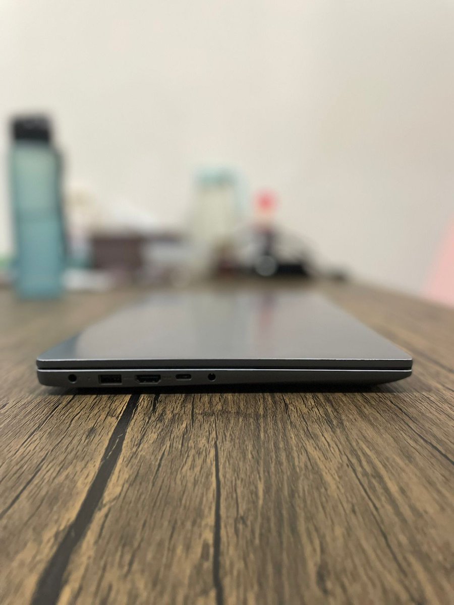 didepancangkir's tweet photo. Sesuai nama, SLIM berarti device hitungan termasuk tipis di kelas nya. Material body yang digunakan pakai polikarbonat dengan procie yang udah pakai procie H series. Tergolong masih enak buat daily activity 

Ideapad Slim 3 14IAH8
idr. 8.500K

https://t.co/XwU8tZT1aM
#TipJul https://t.co/08kUYVhz0J