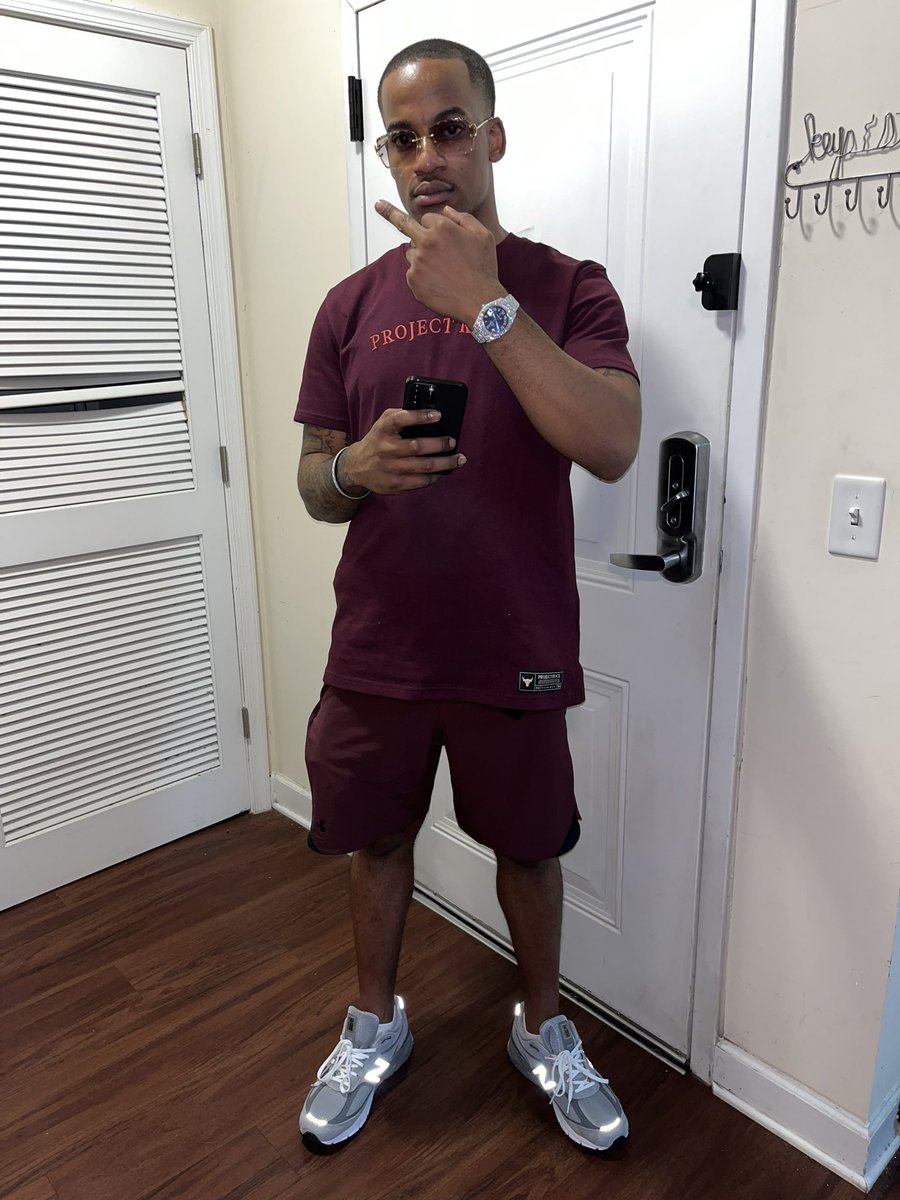 43vaVITO's tweet photo. You been thru what I been thru you would feel destined to win https://t.co/hJRjAvQNAr