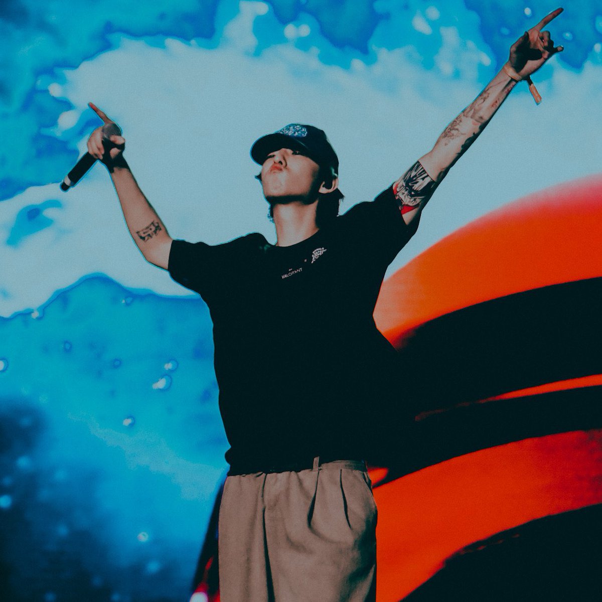 eaJ to kick off much-awaited Asia Tour this weekend in Manila ☔️ bandwagon.asia/articles/eaj-c… #eaJ <a href="/Threeanglespro/">Three Angles Production</a>