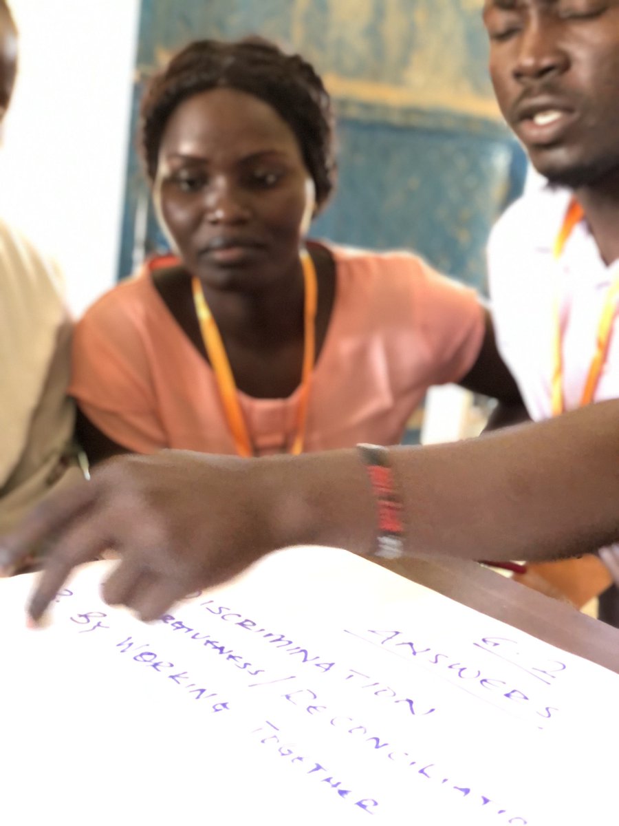 Ubuntu Community School tweet media