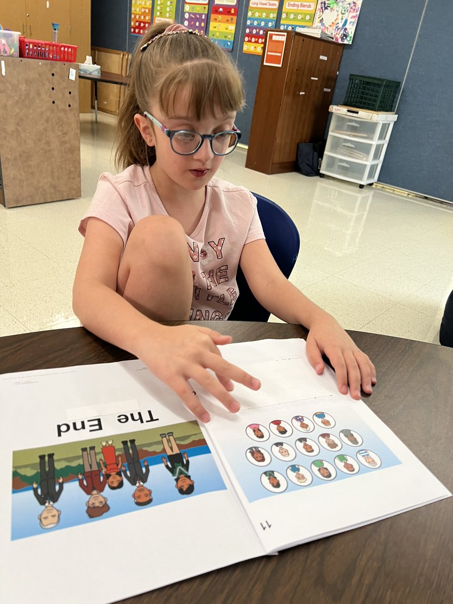 Mrs. Z’s Monarch Room Adventures tweet media